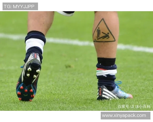 帅气纹身与足球魅力交融的明星球员们的精彩人生